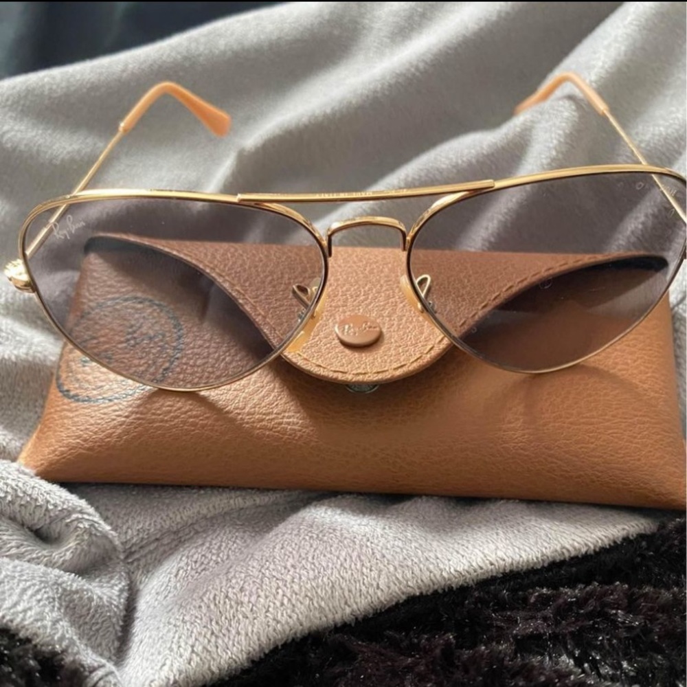 Original Ray Ban sunglasses , medium size , color brown and gold , aviator (her)